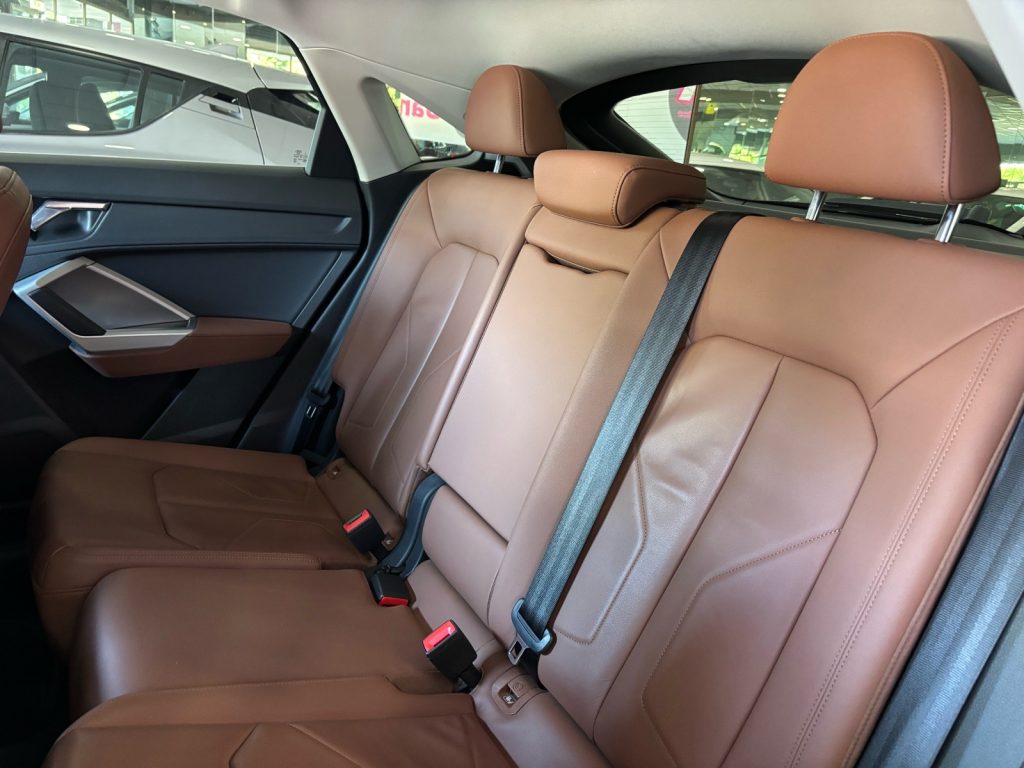AUDI · Q3 Sportback · DIESEL · 2020 · 165.000 km