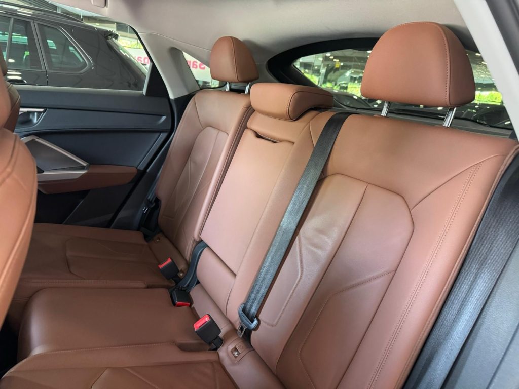 AUDI · Q3 Sportback · DIESEL · 2020 · 165.000 km