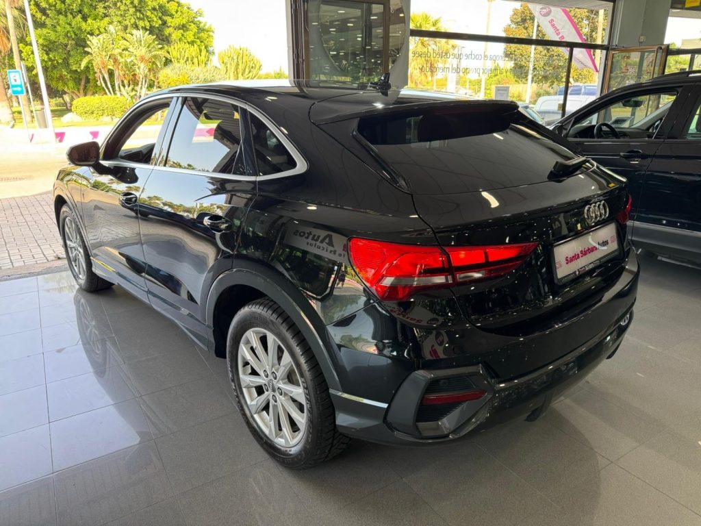 AUDI · Q3 Sportback · DIESEL · 2020 · 165.000 km