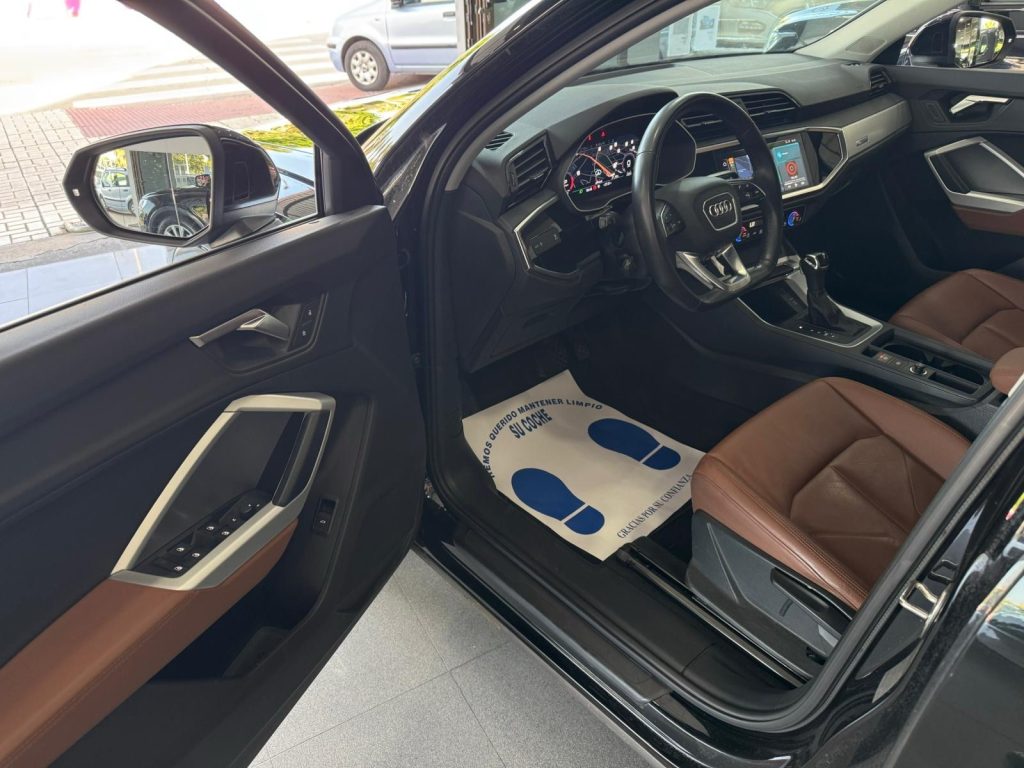 AUDI · Q3 Sportback · DIESEL · 2020 · 165.000 km