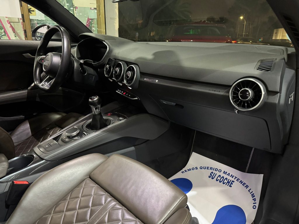 AUDI · TT · GASOLINE · 2016 · 170.000 km