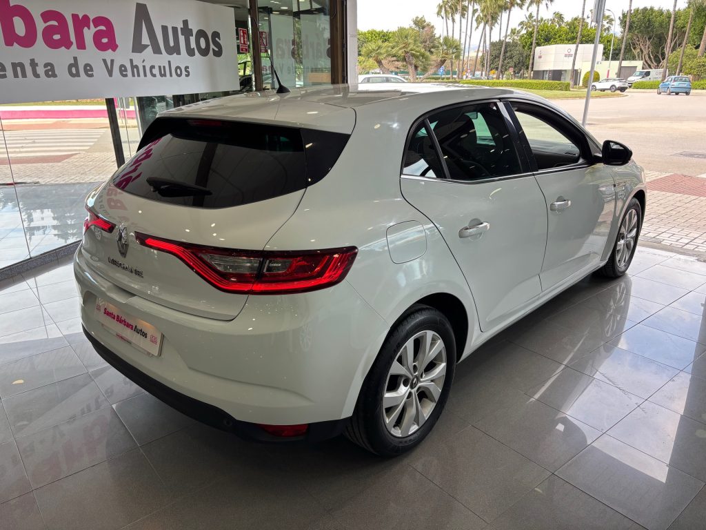 RENAULT · Mégane · DIESEL · 2018 · 138.000 km