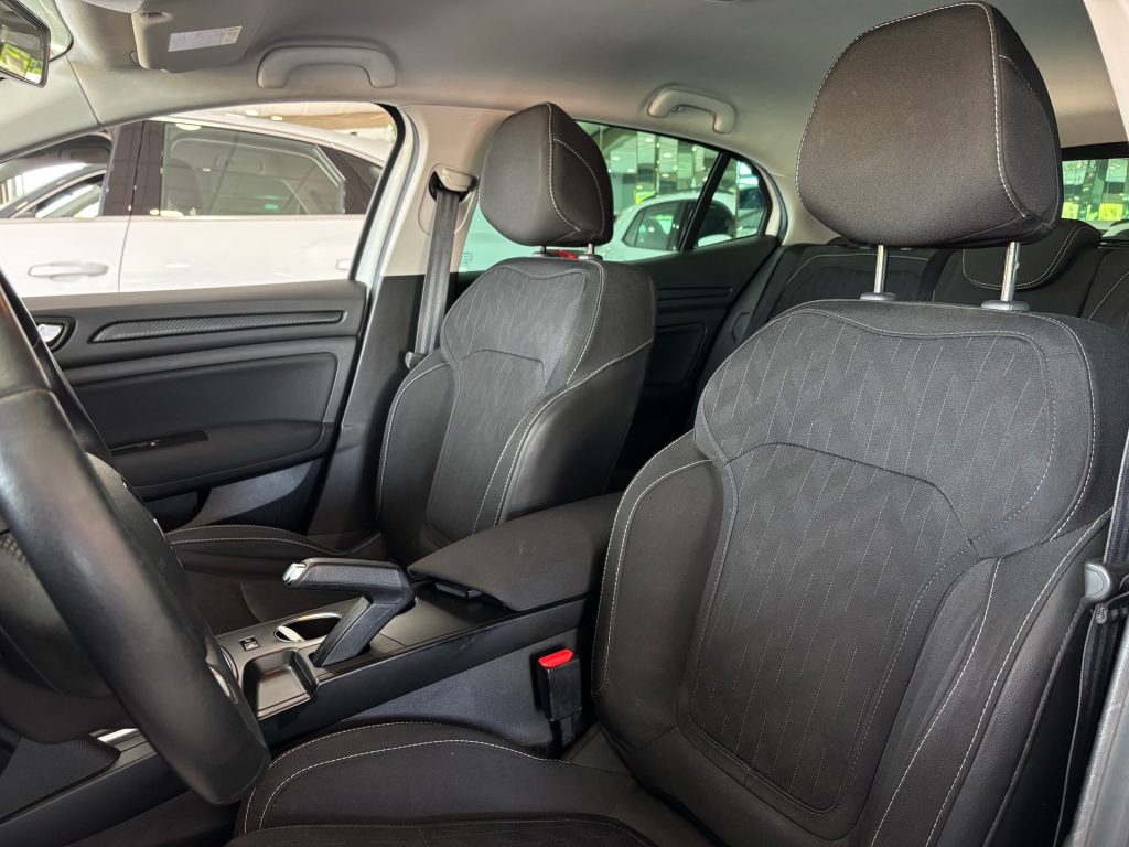RENAULT · Mégane · DIESEL · 2018 · 138.000 km