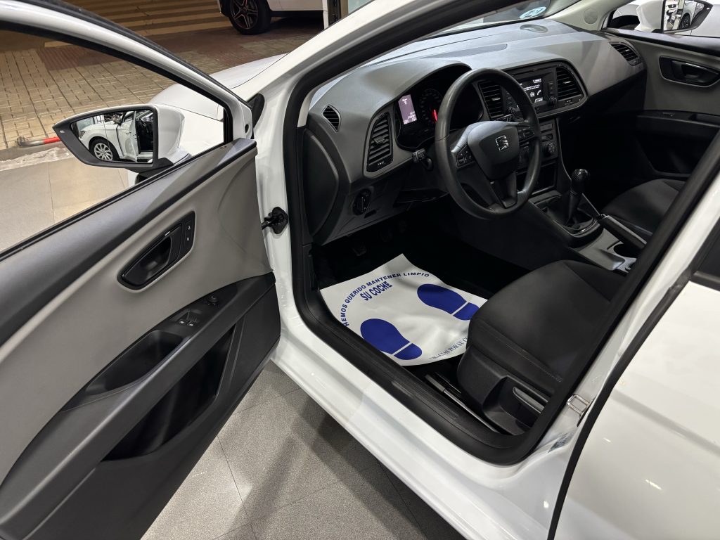 SEAT · León · DIESEL · 2017 · 230.000 km