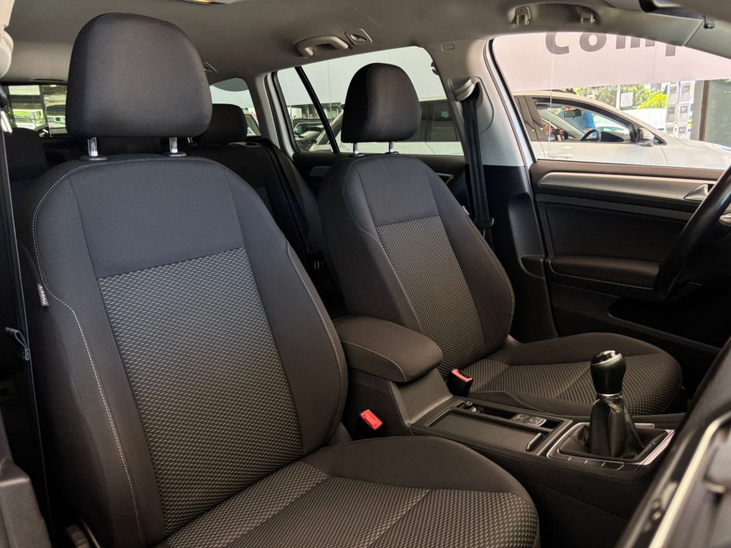 VOLKSWAGEN · Golf · DIESEL · 2018 · 198.000 km