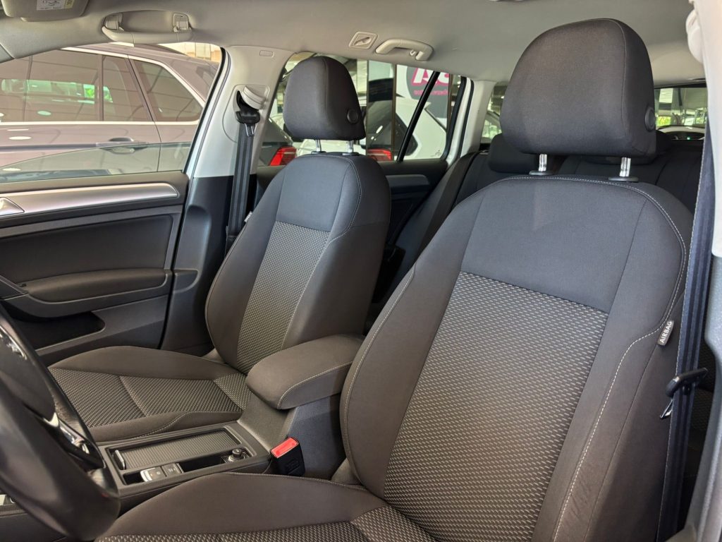 VOLKSWAGEN · Golf · DIESEL · 2018 · 198.000 km