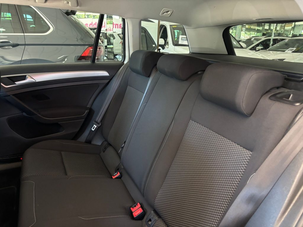 VOLKSWAGEN · Golf · DIESEL · 2018 · 198.000 km