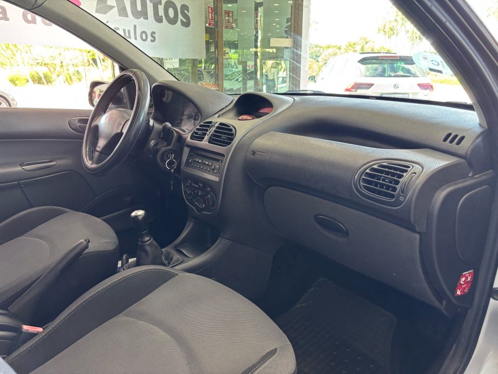 PEUGEOT · 206 · GASOLINE · 2007 · 145.000 km
