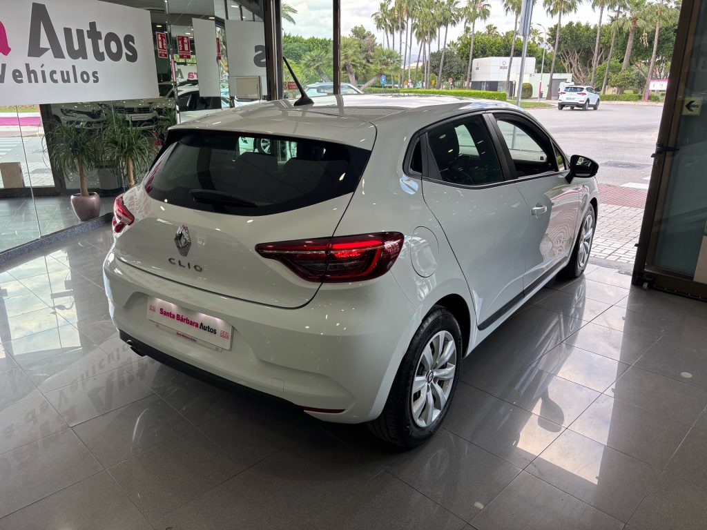 RENAULT · Clio · 2022 · 125.000 km
