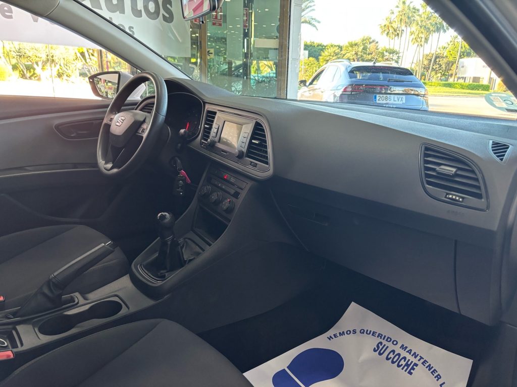 SEAT · León · DIESEL · 2019 · 205.000 km