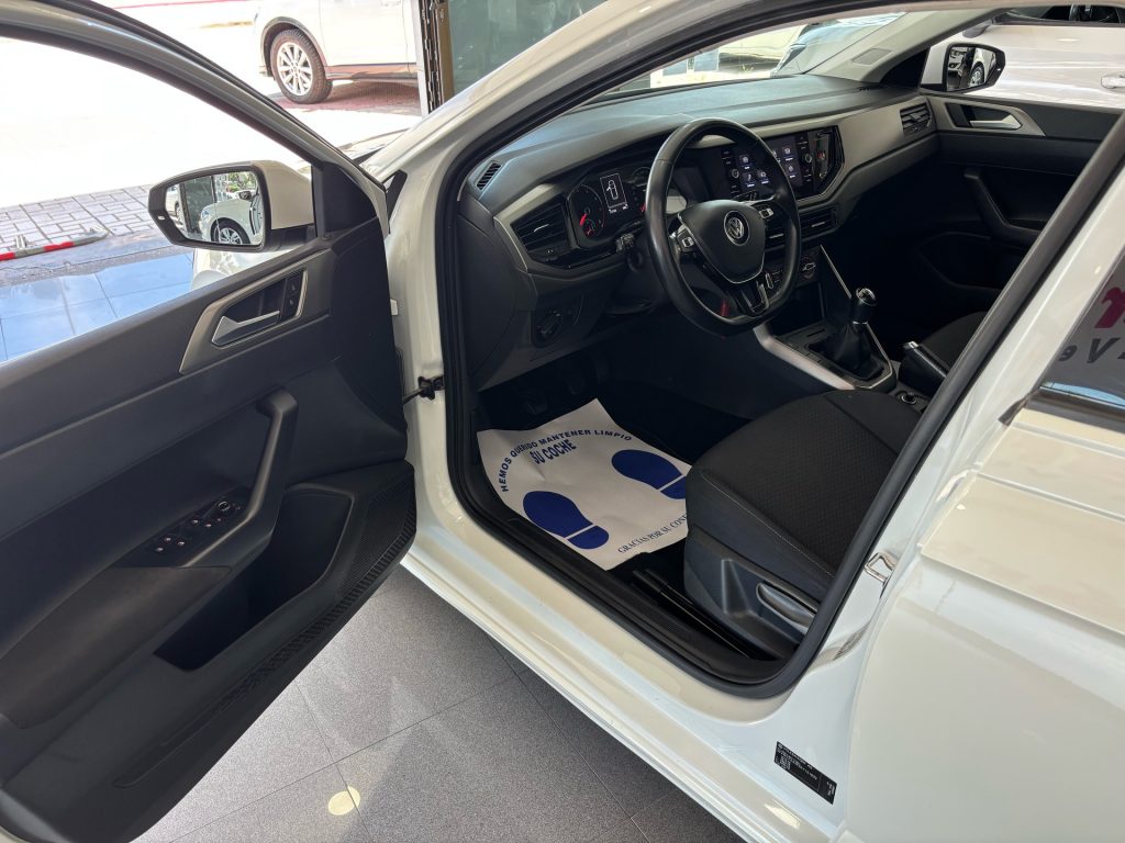 VOLKSWAGEN · Polo · GASOLINE · 2019 · 115.000 km