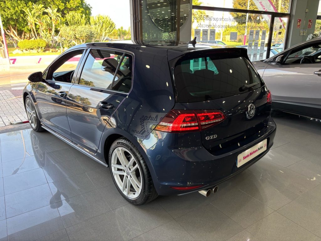 VOLKSWAGEN · Golf · DIESEL · 2016 · 210.000 km