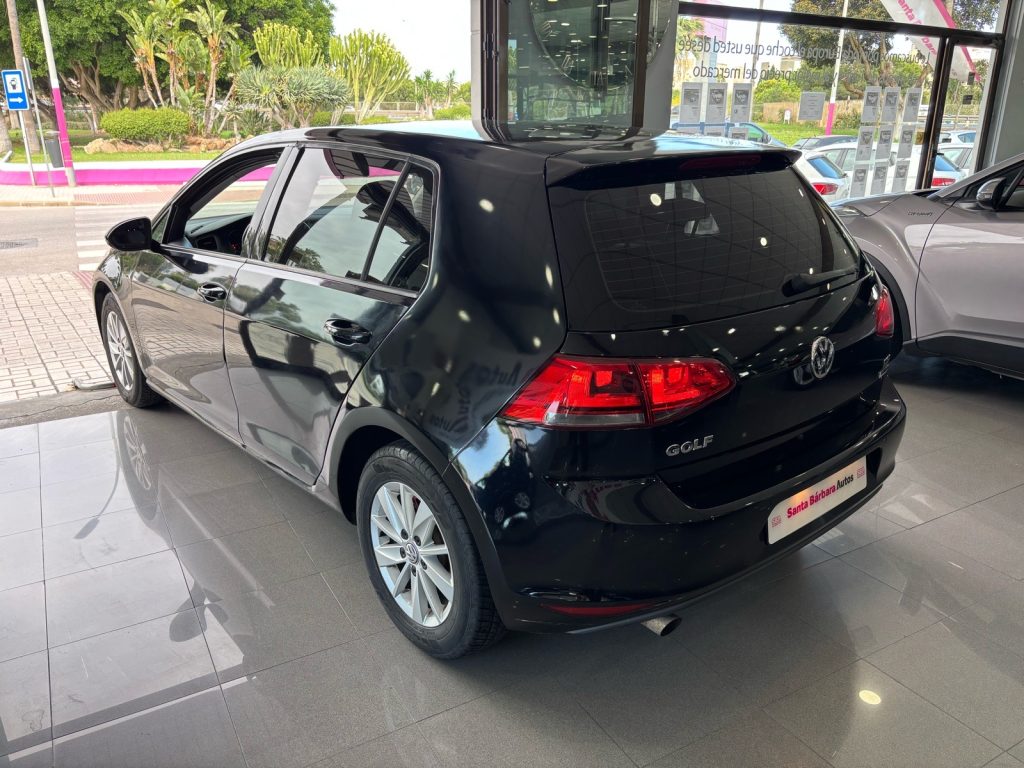 VOLKSWAGEN · Golf · GASOLINE · 2016 · 175.000 km