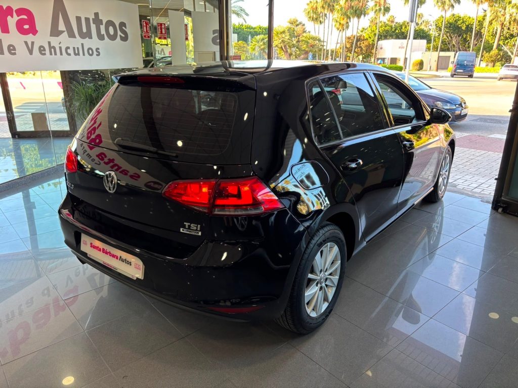 VOLKSWAGEN · Golf · GASOLINE · 2016 · 175.000 km