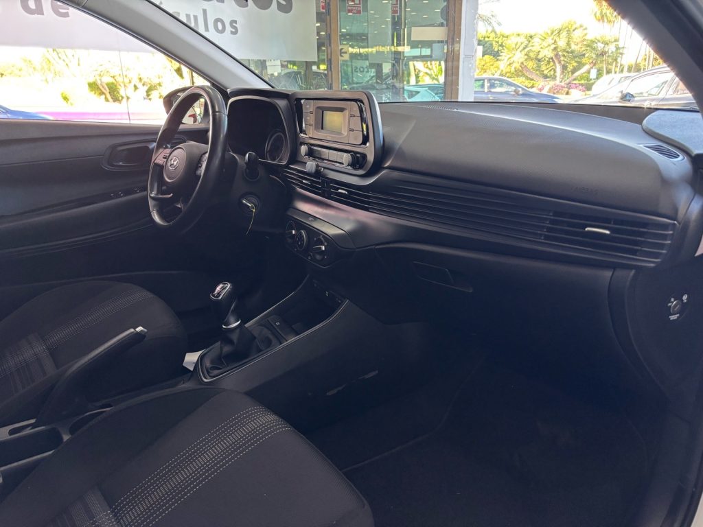 HYUNDAI · i20 · HYBRID · 2021 · 100.000 km