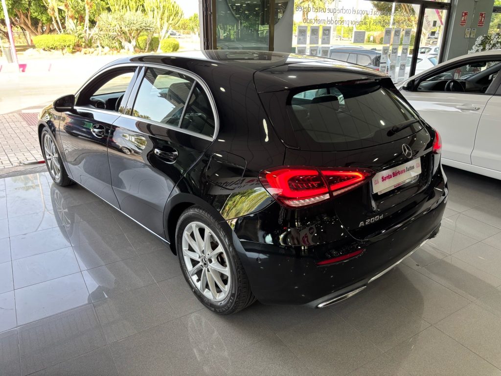 MERCEDES_BENZ · Clase A · DIESEL · 2020 · 114.000 km
