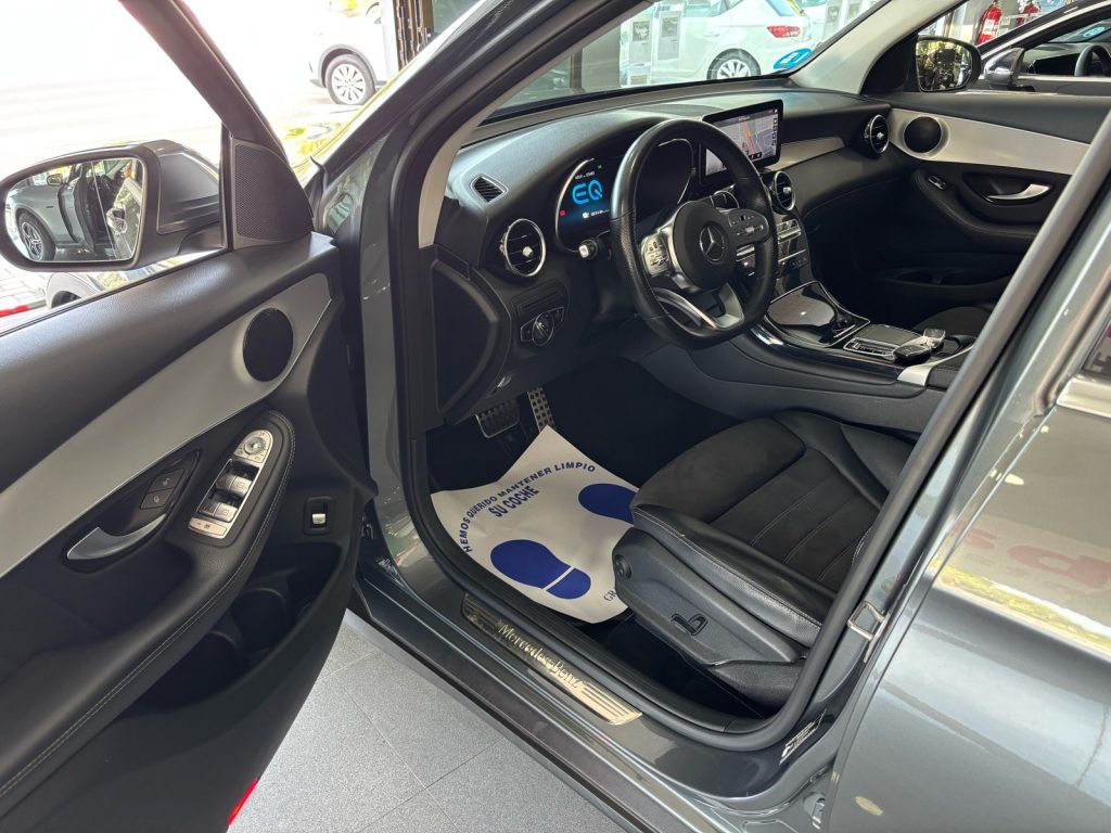 MERCEDES_BENZ · Clase GLC · PLUG_IN_HYBRID · 2021 · 124.000 km
