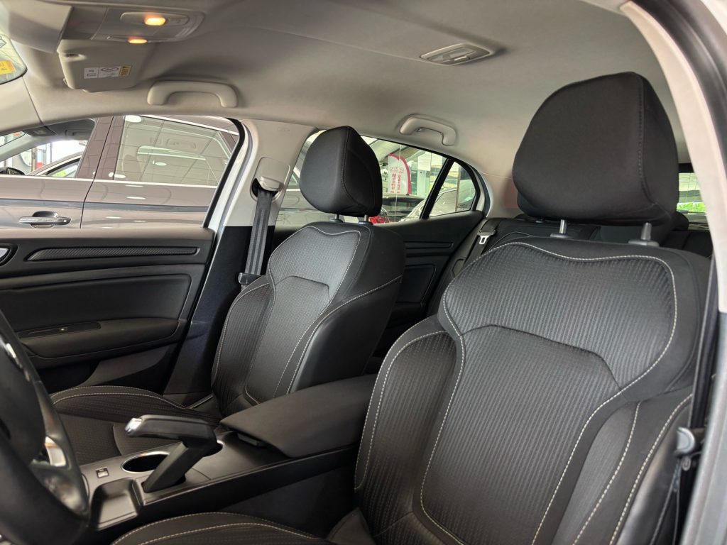 RENAULT · Mégane · DIESEL · 2020 · 139.000 km