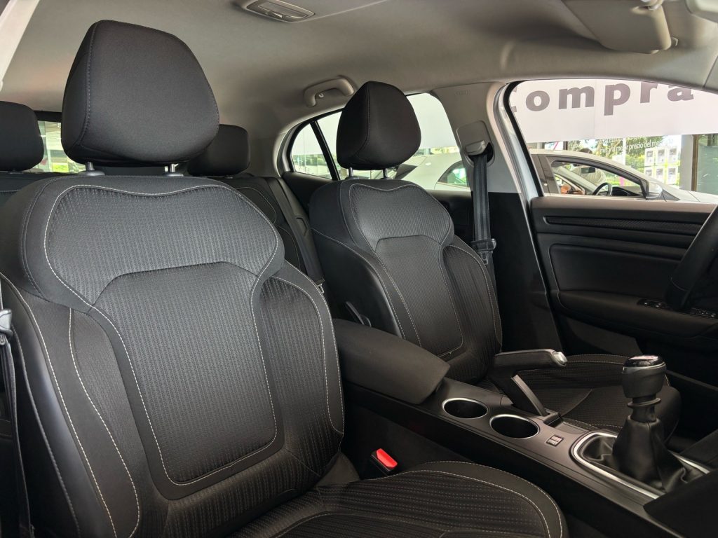 RENAULT · Mégane · DIESEL · 2020 · 139.000 km