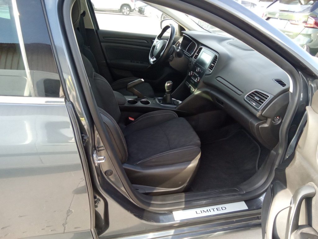 RENAULT · Mégane · GASOLINE · 2019 · 114.000 km