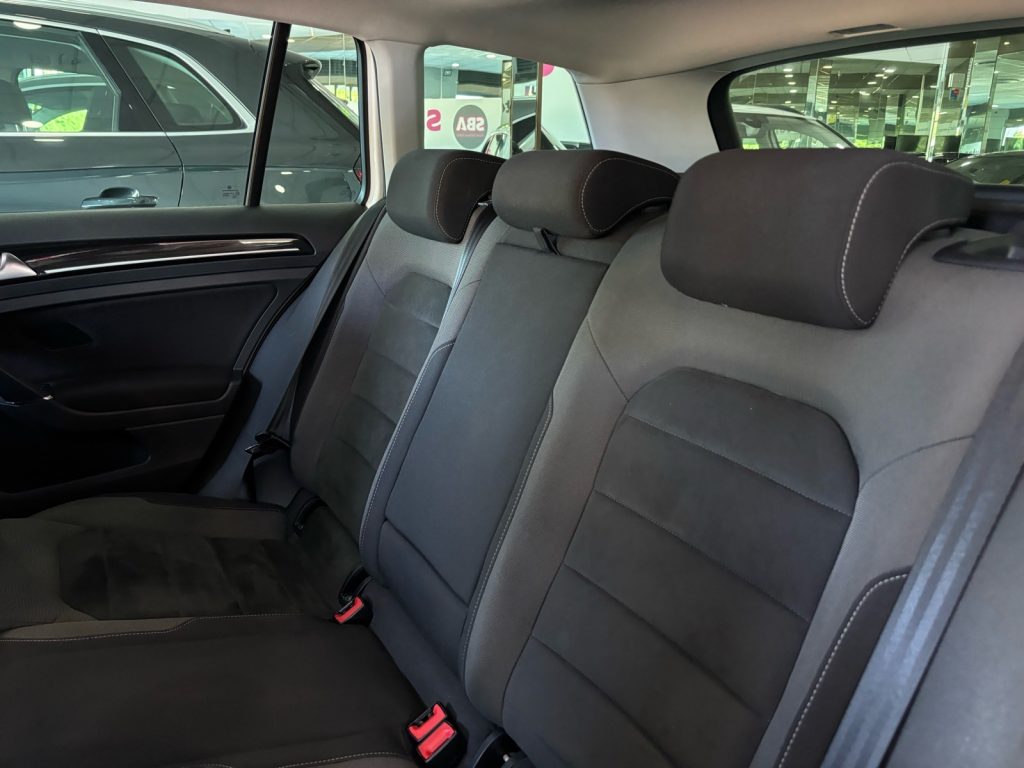 VOLKSWAGEN · Golf · DIESEL · 2017 · 235.000 km