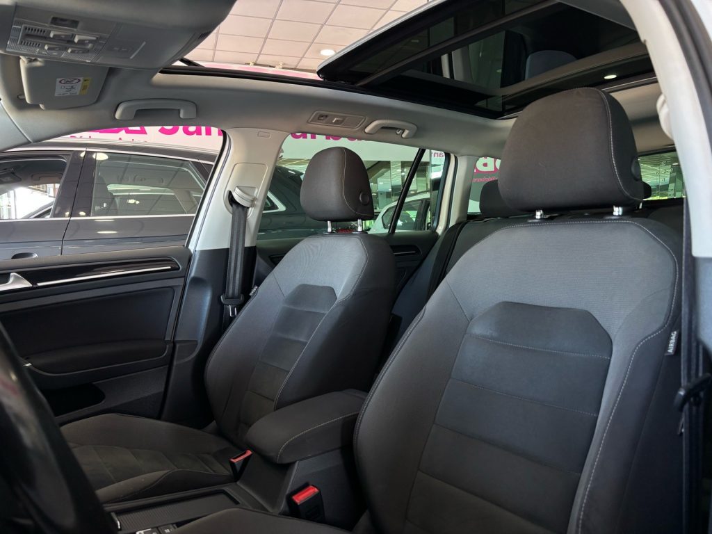 VOLKSWAGEN · Golf · DIESEL · 2017 · 235.000 km